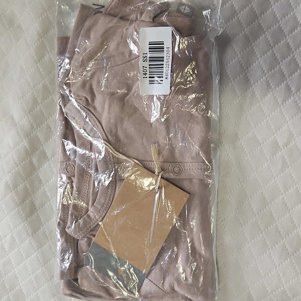 0-3 kyte sunset romper NWT